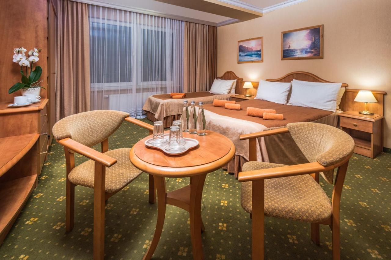 Hotel Polaris III Swinoujscie Kültér fotó