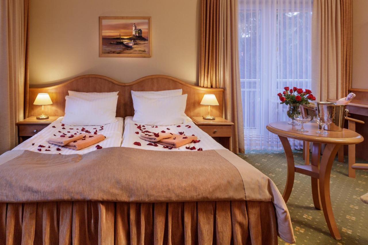 Hotel Polaris III Swinoujscie Kültér fotó